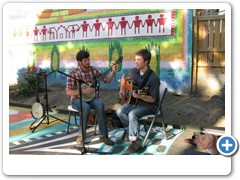 Brad & Paul entertain the crowd.  